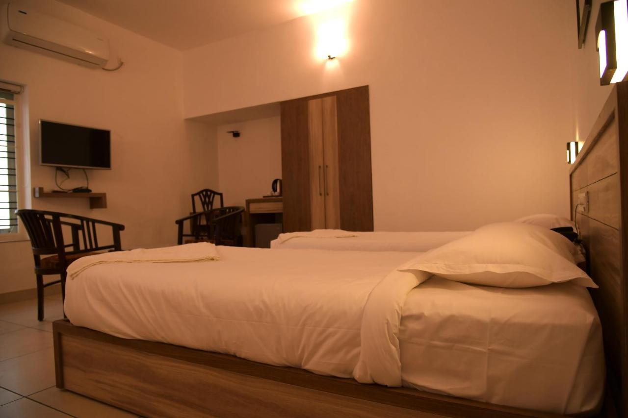 Bed and Breakfast Ramas Garden à Thiruvananthapuram Extérieur photo
