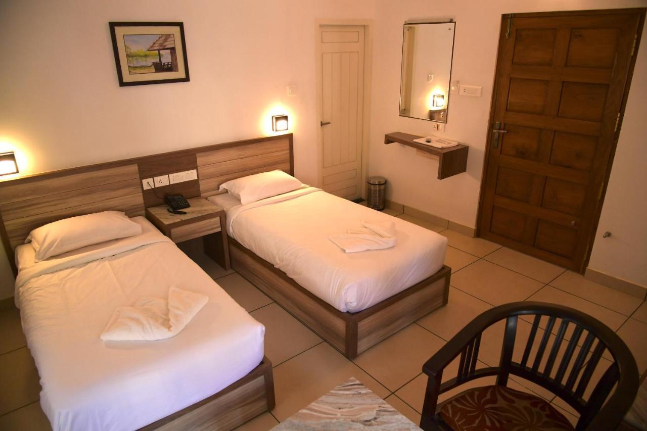 Bed and Breakfast Ramas Garden à Thiruvananthapuram Extérieur photo
