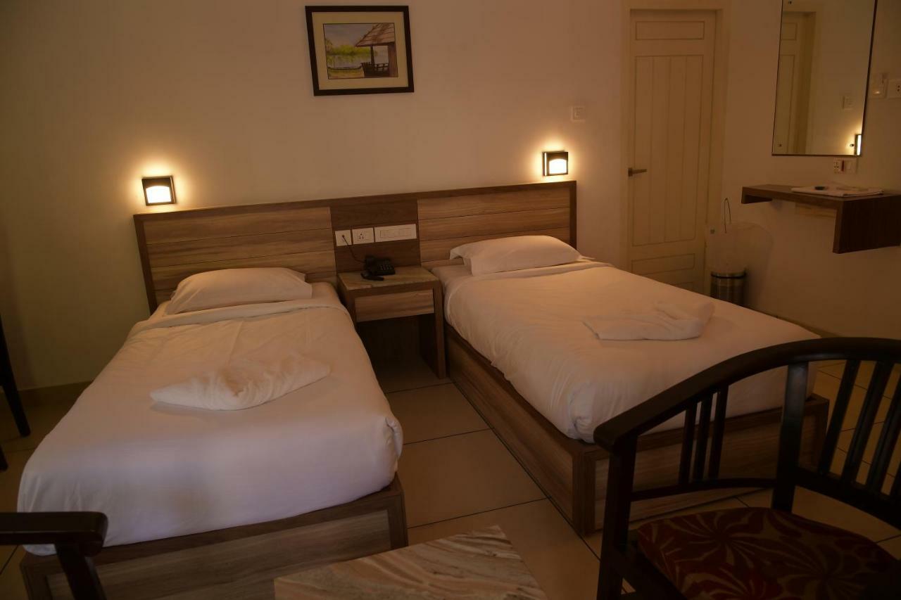 Bed and Breakfast Ramas Garden à Thiruvananthapuram Extérieur photo