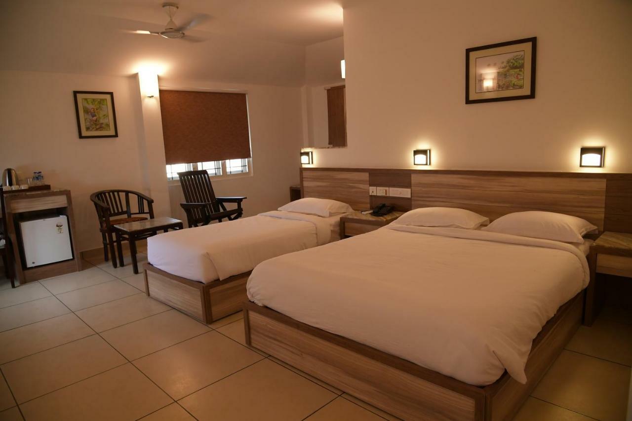 Bed and Breakfast Ramas Garden à Thiruvananthapuram Extérieur photo