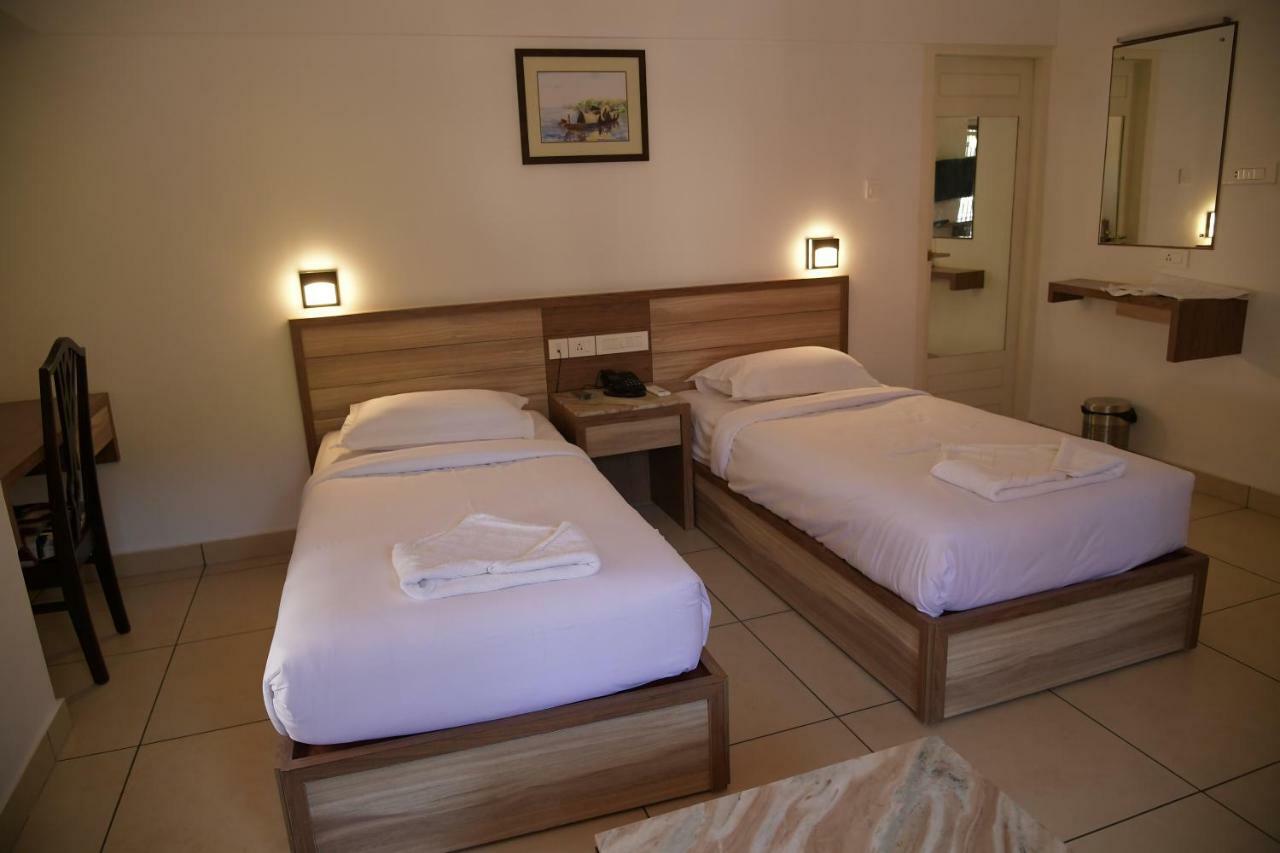 Bed and Breakfast Ramas Garden à Thiruvananthapuram Extérieur photo
