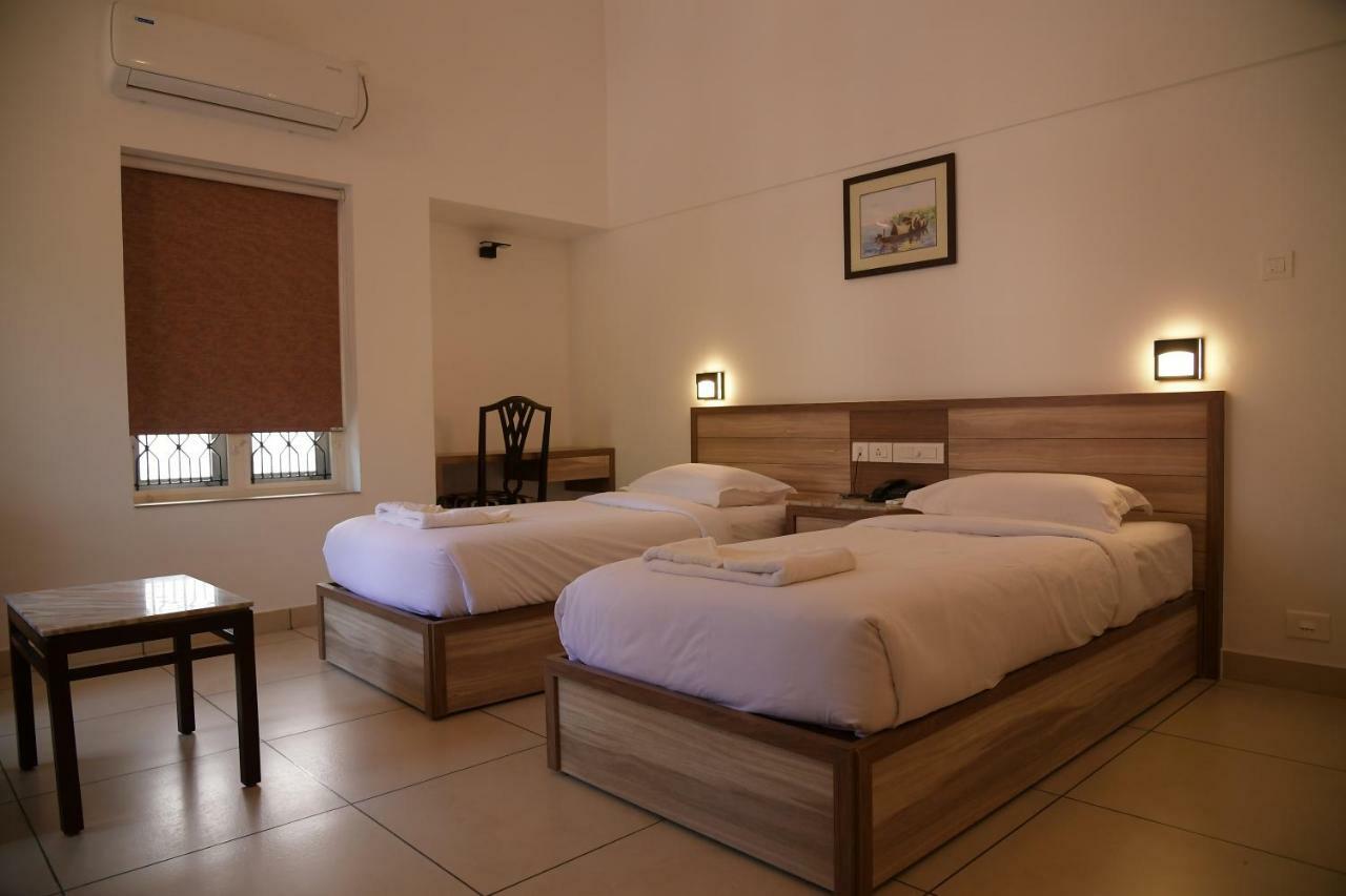 Bed and Breakfast Ramas Garden à Thiruvananthapuram Extérieur photo